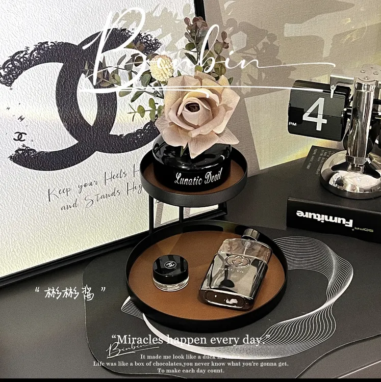 『俊辛优品』北欧ins风双层铁艺玄关皮革收纳架圆形香水化妆展示架