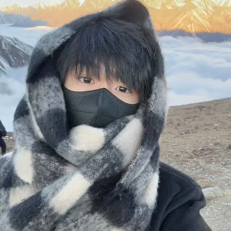 Honey Puppy流苏条纹格子保暖ins围巾氛围感百搭学生围脖奇妙国国