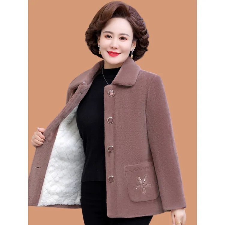 冬装加绒加厚外套中年妇女秋短款洋气中老年妈妈装水貂绒毛呢上衣
