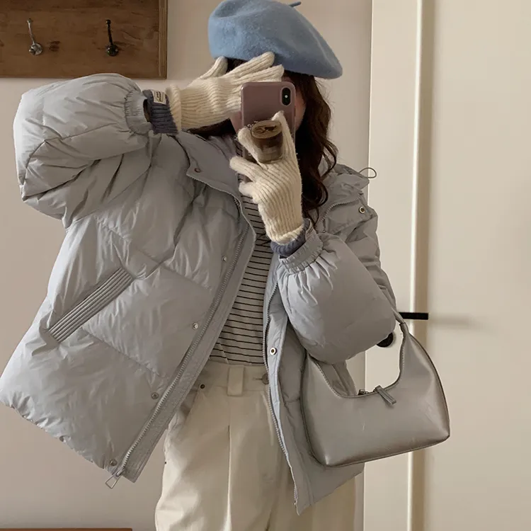 奶呼呼2025新短款羽绒服女韩版连帽加厚小个子宽松显瘦白鸭绒外套