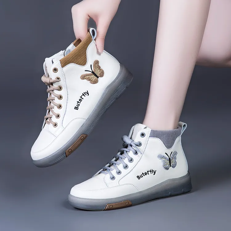 短靴秋冬女鞋2025新款加绒高帮小白鞋平底百搭棉鞋真皮软底马丁靴