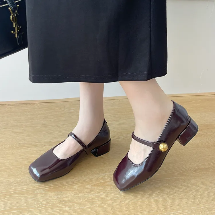 UHCK法式玛丽珍小皮鞋魔术贴背带休闲单鞋女2024新款气质软底浅口