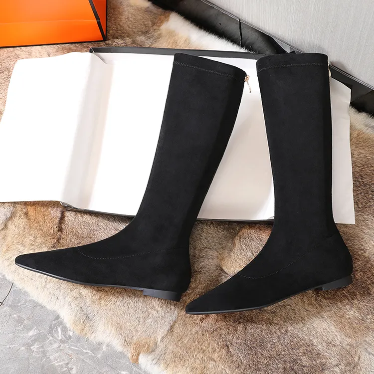 欧美范2025秋冬尖头显瘦长筒靴女后拉链平底高筒靴绒面保暖弹力靴