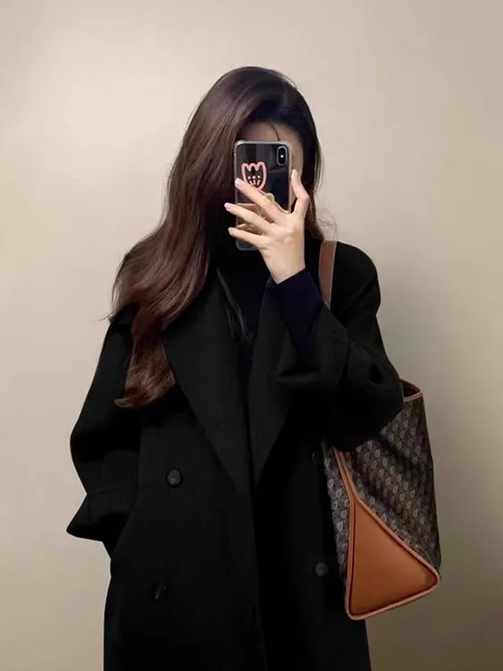 黑色大衣女秋冬高级感中长款赫本风新款2025加厚小个子毛呢子外套