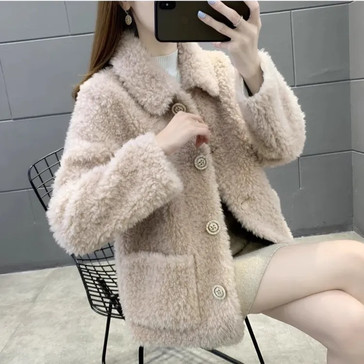 海宁2025年女款流行外套秋冬新款毛毛外套羊剪绒上衣羊羔毛外套