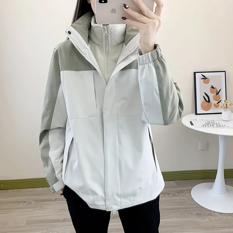 冬季户外三合一冲锋衣两件套女款可拆卸银狐绒内胆登山服防风外套