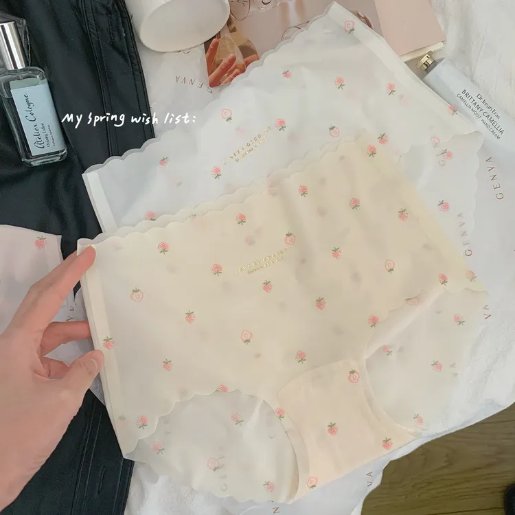 夏季透气女士锦纶舒适冰丝薄款无痕性感女生底裤中腰三角裤印花