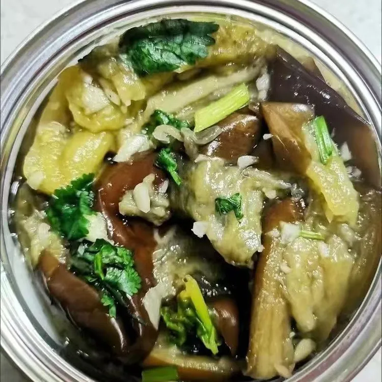 蒜茄子腌制茄子罐装手撕茄子下饭搭档蒜泥小茄子网红咸菜家常美味