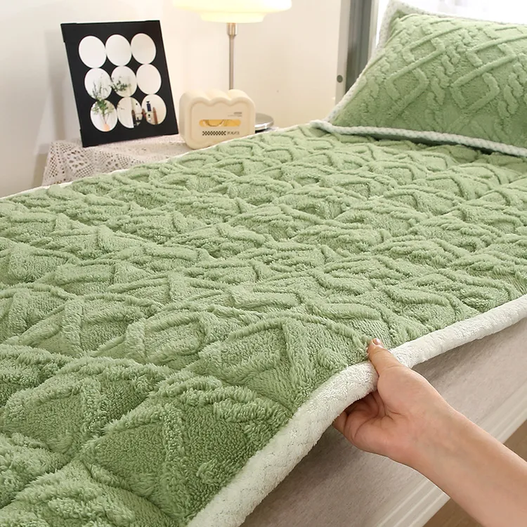 加厚保暖牛奶绒床垫床盖加绒褥子防滑学生宿舍软垫床单床褥垫冬季