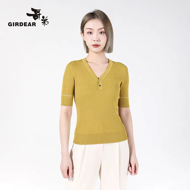 GIRDEAR哥弟时尚显瘦百搭气质明线设计V领短袖套头针织衫1399551