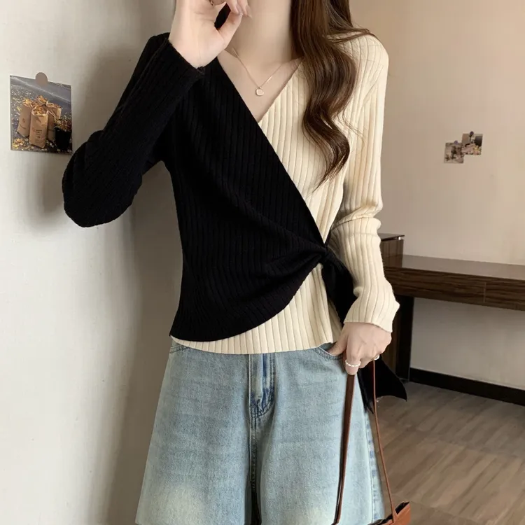 V领不规则撞色系带针织衫女秋季大码胖妹妹韩版时尚显瘦高级上衣