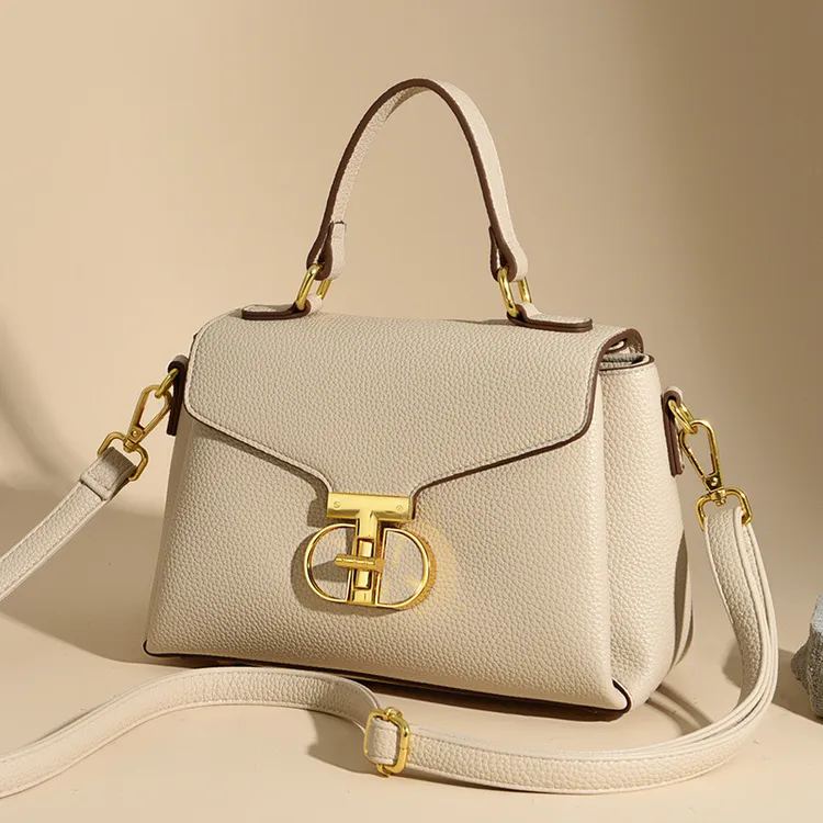 品牌轻奢包包女2025新款质感百搭简约大气小方包女手提单肩斜挎包