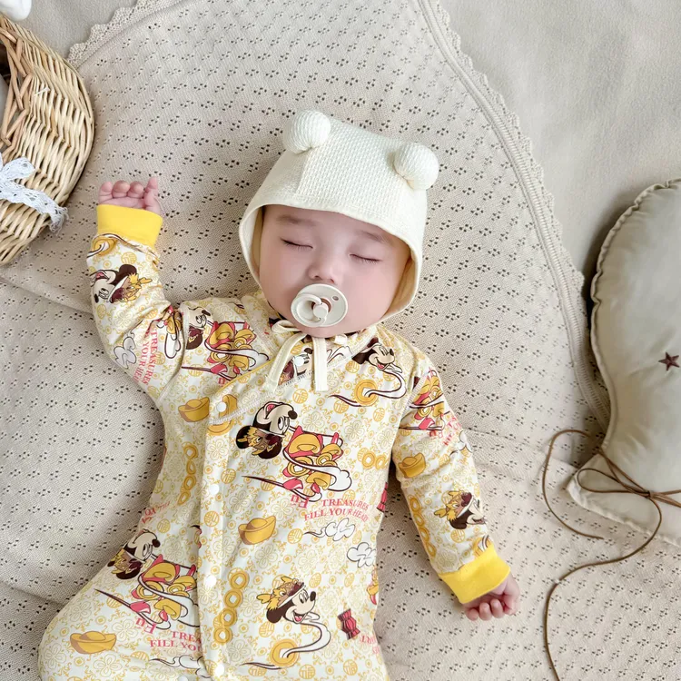 迪士尼长袖哈衣外出服宝宝满月衣服棉超萌春秋婴幼儿连体衣新生儿