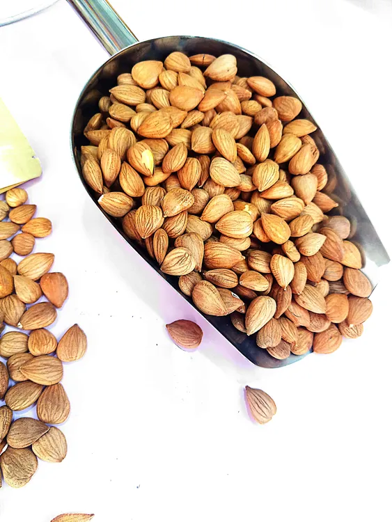 蔚县熟杏仁200g/1袋原味五香去皮甜杏仁坚果炒货休闲零食河北特产