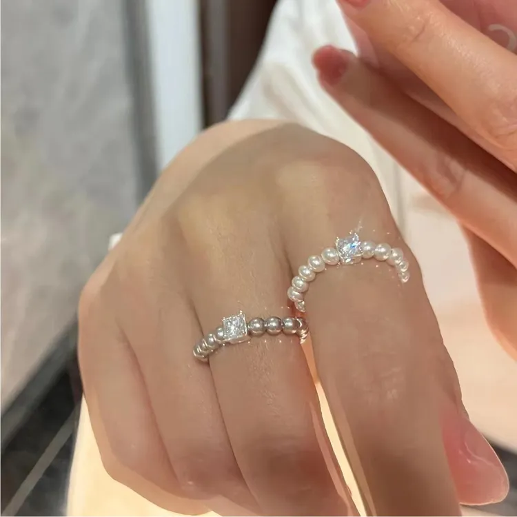 足银莫桑石戒指 奥地利施家方糖高碳钻高级感轻奢弹力绳小众设计