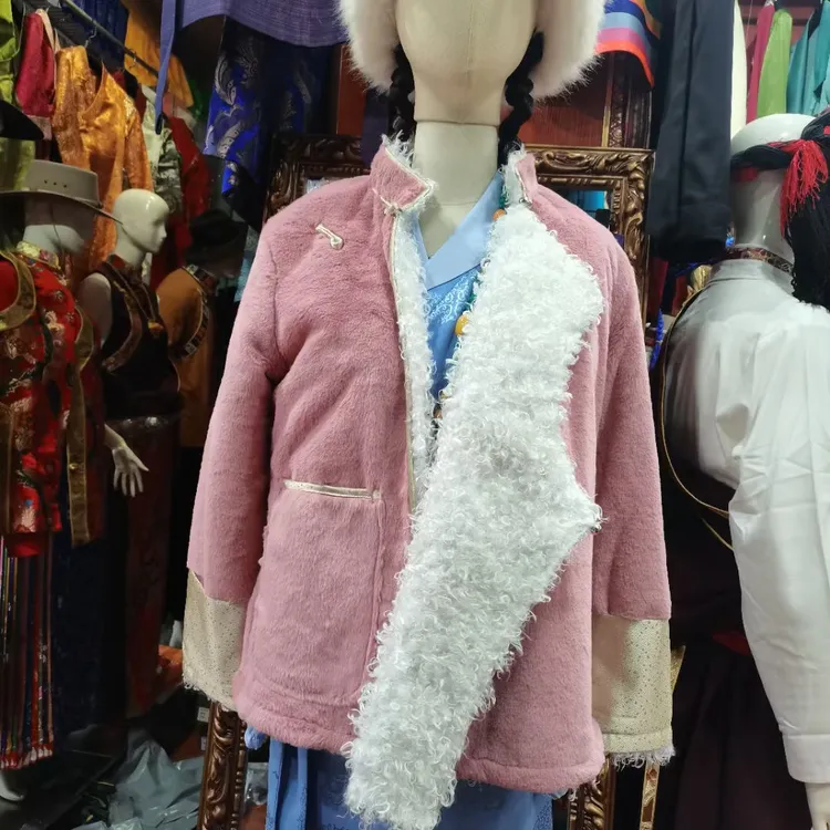 短款冬季女式毛绒外套