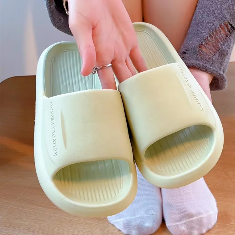 夏季新款女士拖鞋时尚百搭室内防滑凉拖柔软舒适情侣软底