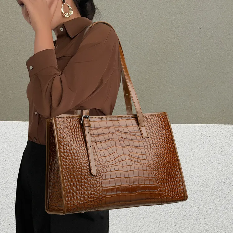 CCAMO牛皮女款包包女包轻奢品牌包秋冬通勤包包托特包简约单肩包