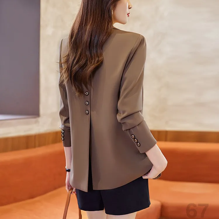 咖色西装外套女高级感新款春秋版休闲宽松后面开叉西服上衣