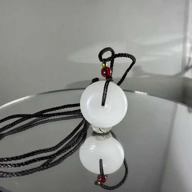 天然金丝玉精品百搭平安扣挂件