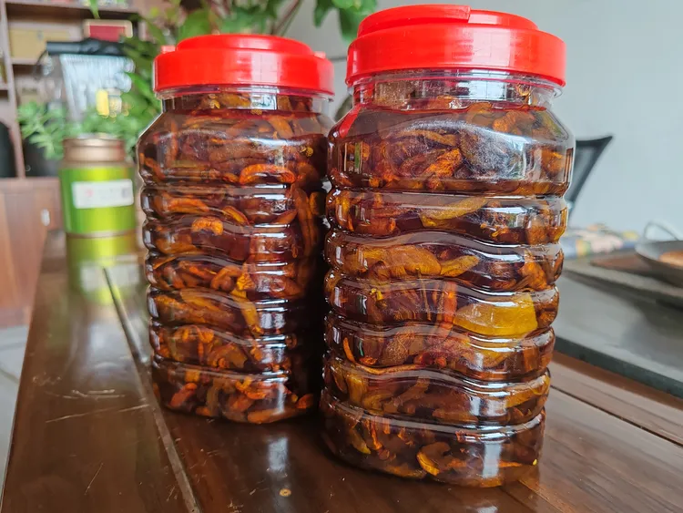 云南山林美味牛肝菌拌面下饭美味