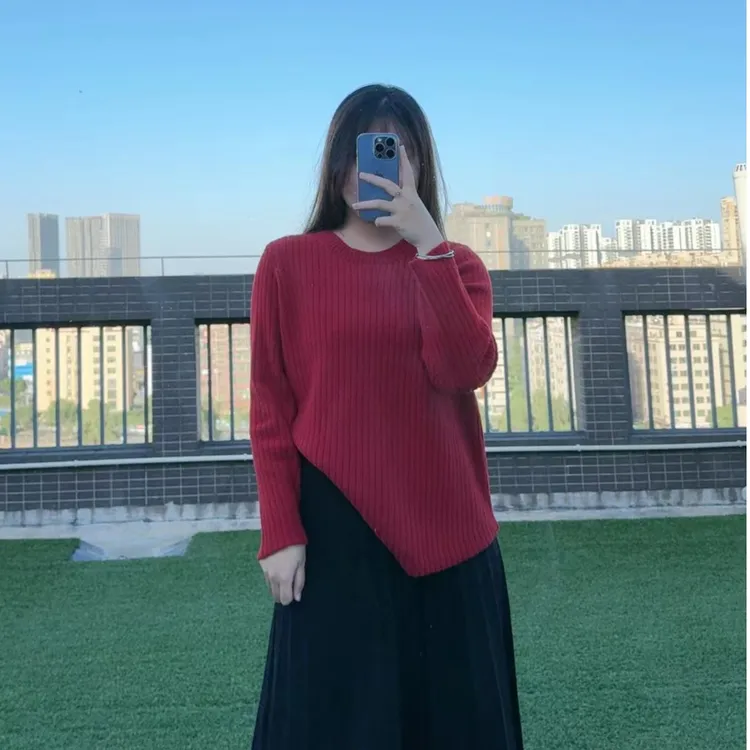 大码女装圆领软糯糯百搭遮肉上衣长袖针织套头宽松200斤显瘦毛衣