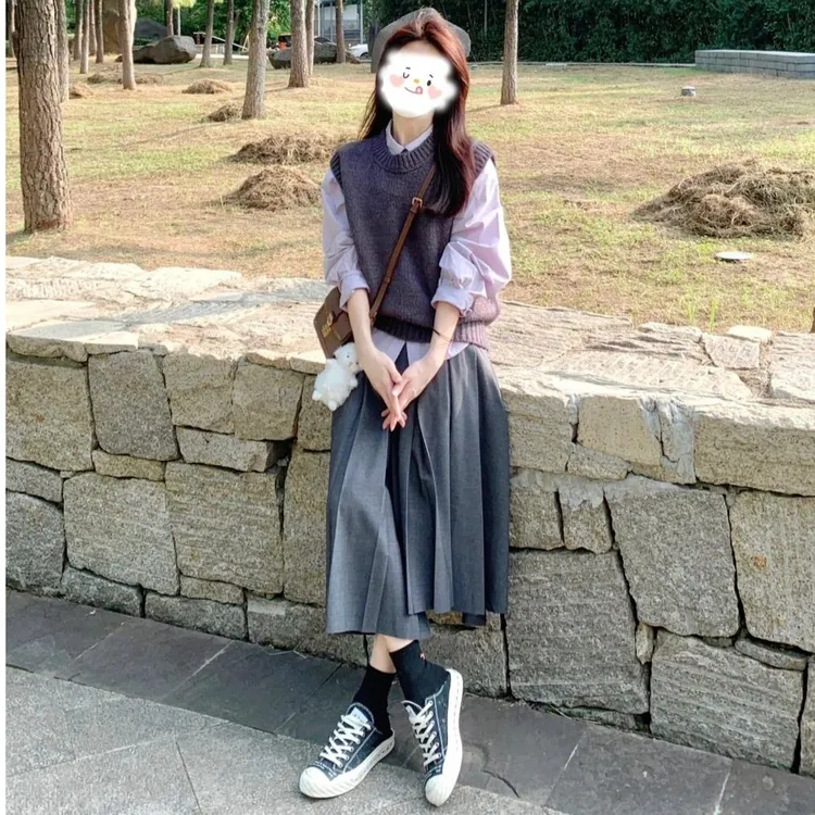 2023秋季新款女装时尚衬衫马甲显瘦半身裙盐系穿搭网红三件套装