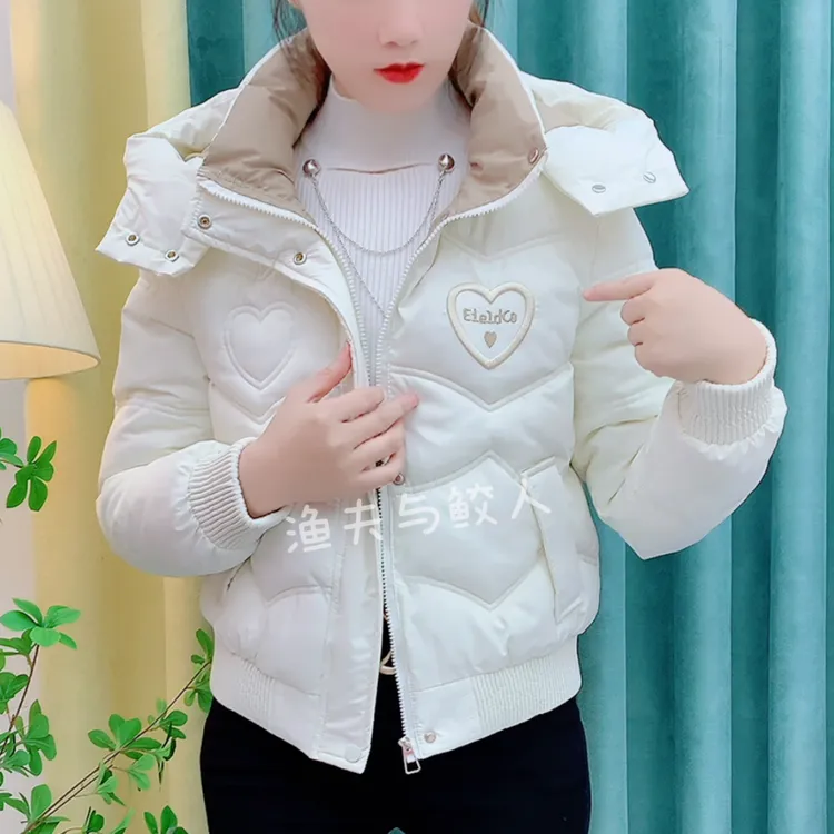 帽可拆卸小个子冬季高档棉服短款2025新款爱心时尚加厚棉衣女