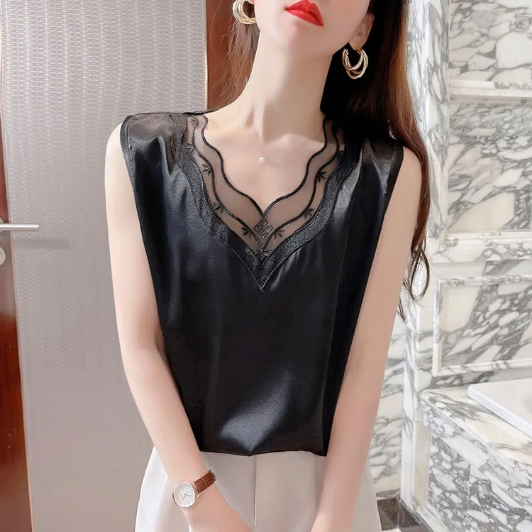 冰丝吊带背心女外穿夏宽松西装内搭缎面无袖法式蕾丝v领打底上衣