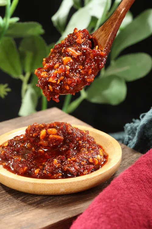 新疆哈尔毕坚果辣椒酱！五种坚果！微辣下饭不油腻！200克*2顺丰包邮