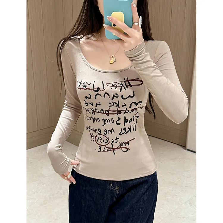 早秋新款字母印花露肩大领口长袖u领修身内搭打底衫辣妹紧身上衣