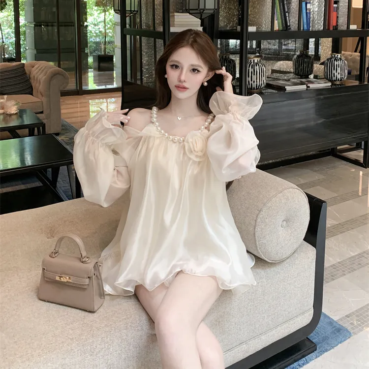 辣妹珍珠挂脖荷叶边雪纺衫女秋季新款法式纯欲宽松花朵长袖娃娃衫