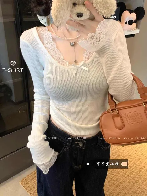 蕾丝拼接针织衫秋季修身纯欲风内搭白色打底长袖上衣女A1039