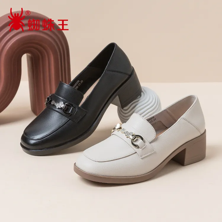 蜘蛛王女鞋2025秋新款浅口英伦风小皮鞋系带真皮粗跟妈妈鞋090370