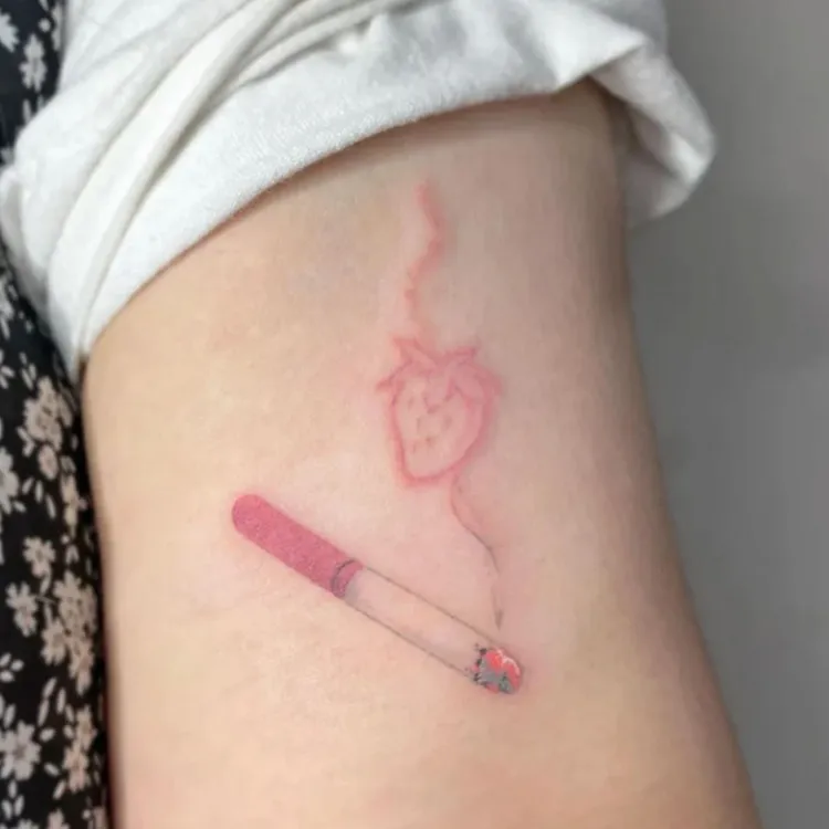 一次性粉色草莓可爱甜美小图案可水洗纹身贴彩绘辣妹泰酷辣ins风