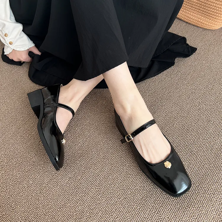 林印象自制山茶花扣玛丽珍鞋女黑色粗跟方头浅口小皮鞋单鞋