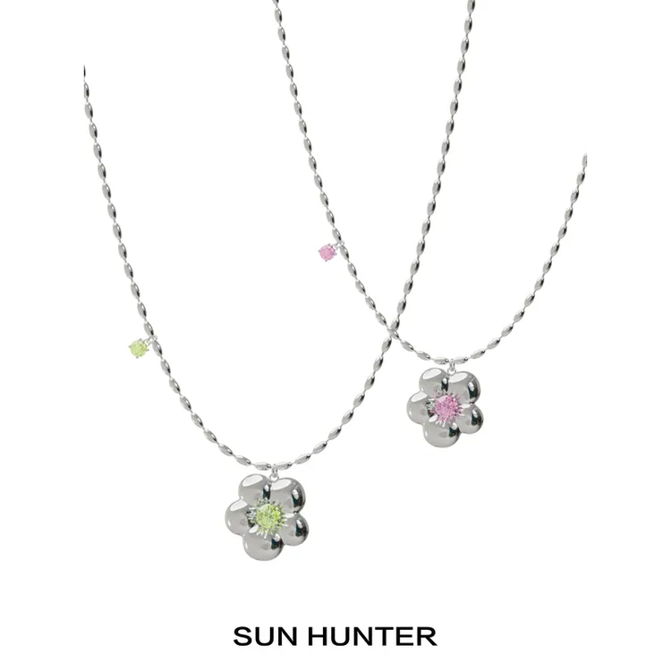 铜合金合成锆石项链 三横SUN HUNTER膨胀花朵摇摆项链锆石镶嵌