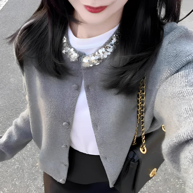 miu系穿搭灰色亮片领针织上衣外套女百搭春秋气质小香风毛衣开衫