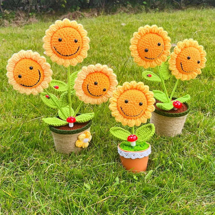 向日葵摆件针织花盆栽成品毛绒花束乔迁居家毛线教师节钩织花束