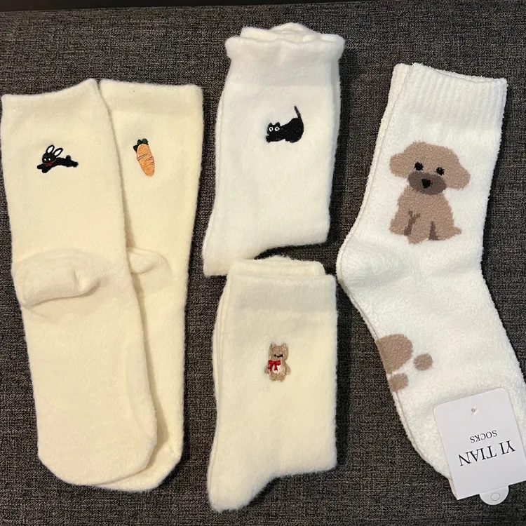 【秋冬礼物】贴贴系列高密澳绒泡泡绒刺绣糯叽叽加厚居家外穿月子袜