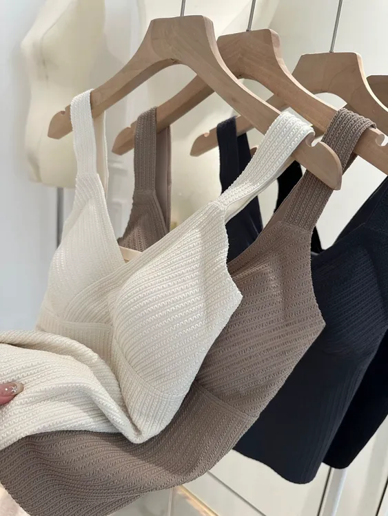 保暖背心女士加绒加厚带胸垫无痕内衣吊带秋冬季新款内穿打底上衣