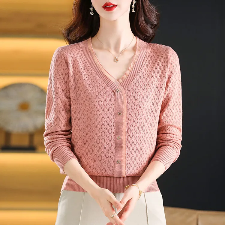 毛衣女装春秋装v领假开衫女士中年妈妈新款洋气薄款长袖针织上衣