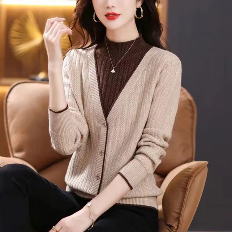 半高领毛衣女秋冬新款洋气百搭假两件撞色外穿针织女士长袖针织衫