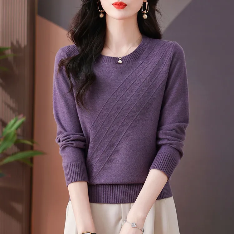 秋冬圆领毛衣女2025款网红款打底衫百搭时尚亲肤不扎肉高档针织衫