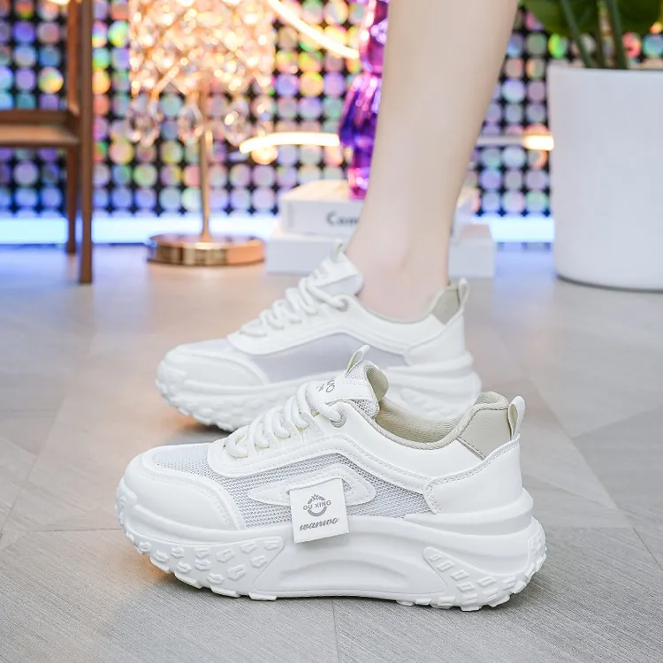 透气网面增高运动老爹鞋女鞋子2024年爆款夏季新款休闲百搭小白鞋