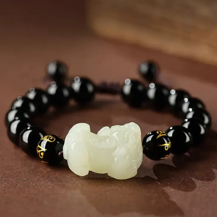 天然和田玉招财貔貅手串招财转运平安玉石手链单圈手工雕刻男女款