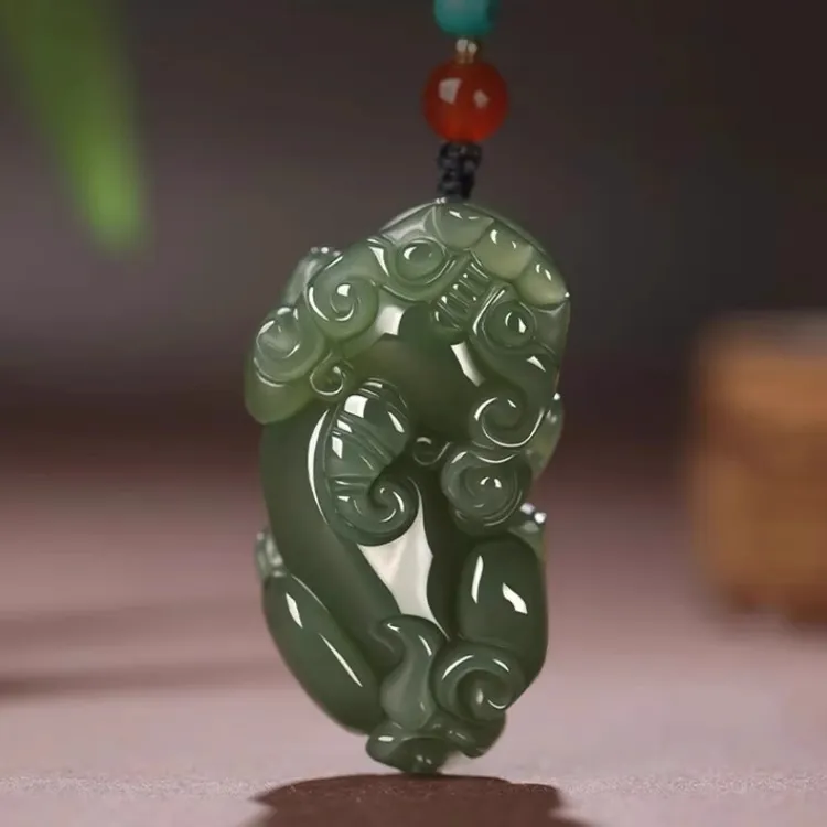 天然和田玉晴水貔貅吊坠男女款玉石青白皮丘招财玉佩玉坠挂件项链