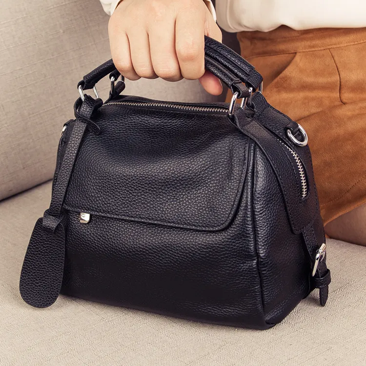 斜挎包包女士2025新款真皮大容量软牛皮百搭单肩中老年女款妈妈包
