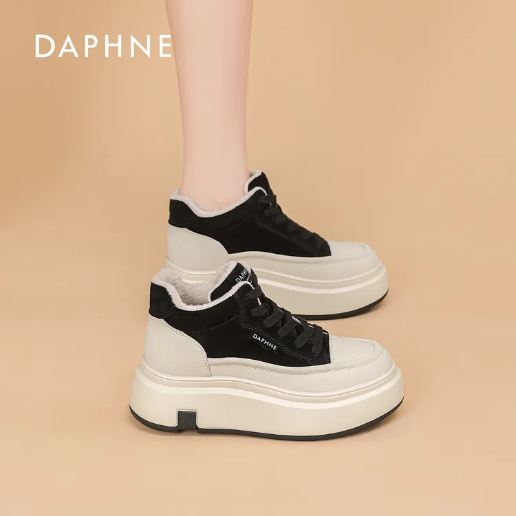 达芙妮厚底加绒女款2025冬新款轻便不累脚雪地靴子休闲保暖棉鞋S