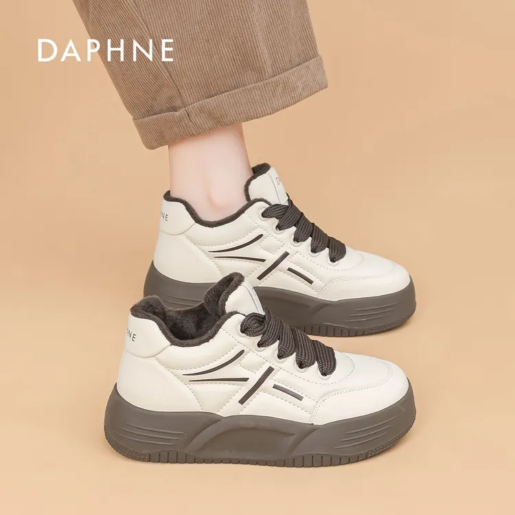 达芙妮高帮鞋2025冬季新款女鞋加绒久站不累防滑时尚厚底小白鞋S